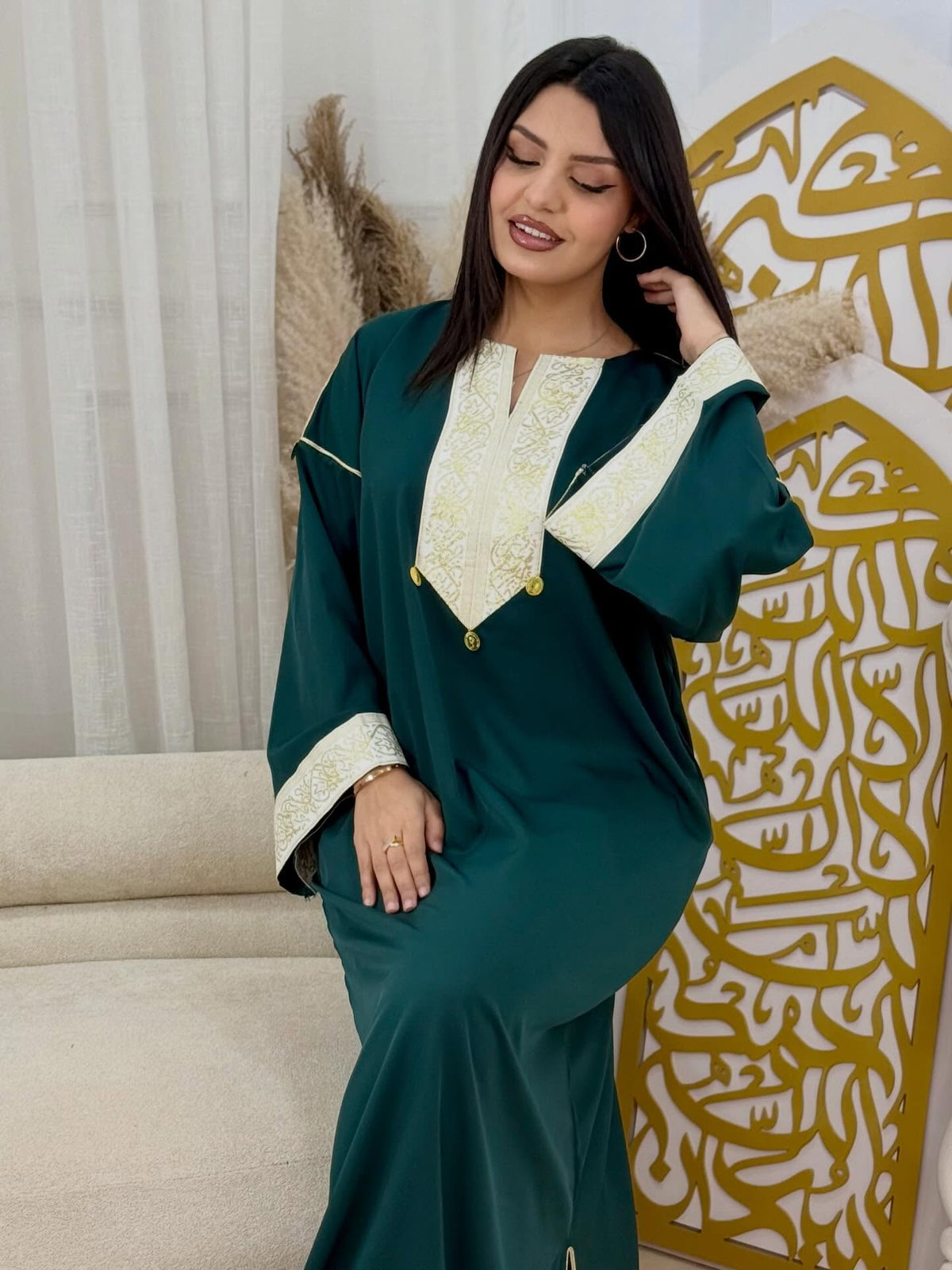 Robe ayda بالخط العربي
